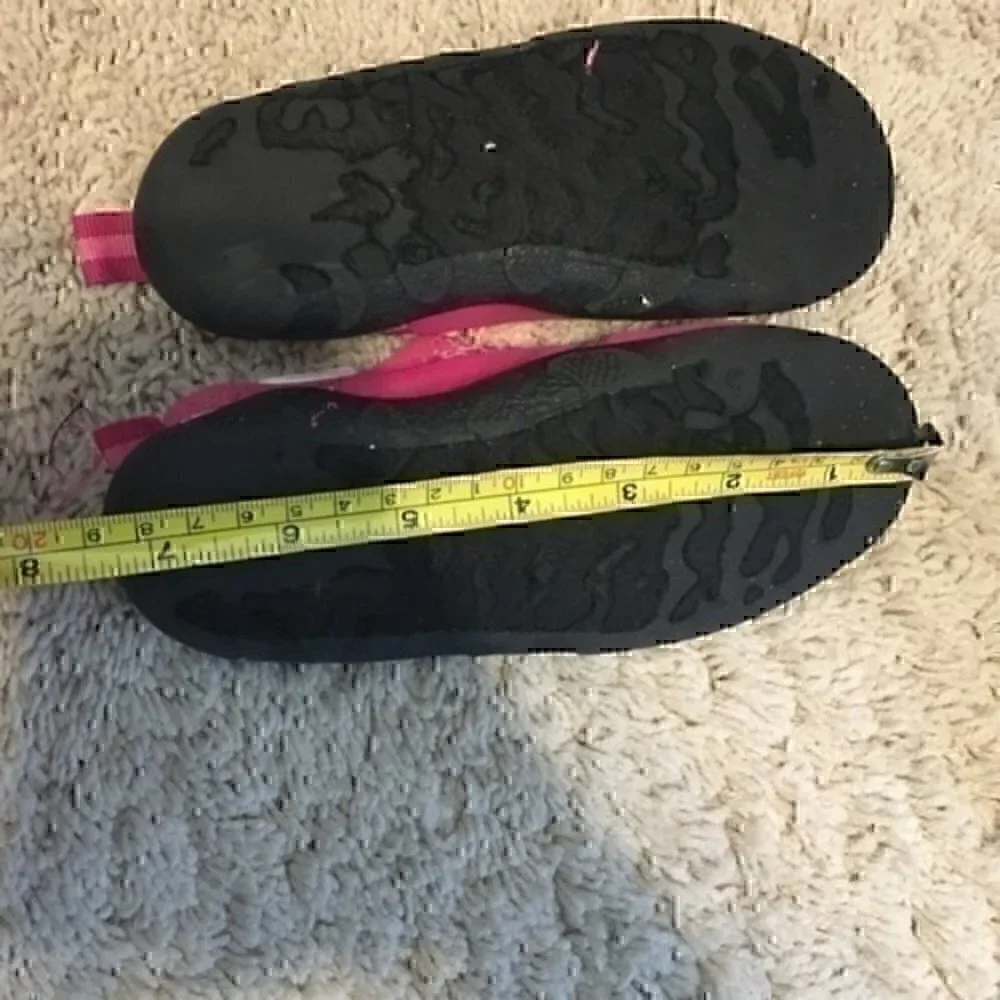 Girls pink water shoes